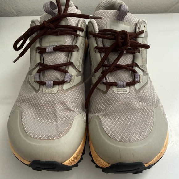 Altra Women's Athletic Shoes - Gray and Tan - Picture 5 of 9